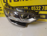 Oto Çıkma Parça / Renault / Megane / Far & Stop / Sağ Ön Far / Çıkma Parça 