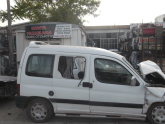 Oto Çıkma Parça / Peugeot / Partner / Kaporta & Karoser / Sağ Ön Kapı / Çıkma Parça 