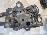 Oto Çıkma Parça / Mercedes / Actros / Far & Stop / Far Braketi / Çıkma Parça 