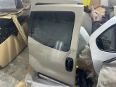 Oto Çıkma Parça / Fiat / Fiorino / Kaporta & Karoser / Sağ Sürgülü Kapı / Çıkma Parça 