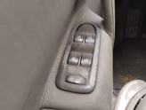 Oto Çıkma Parça / Renault / Scenic / Oto Cam / Cam Düğmesi / Çıkma Parça 