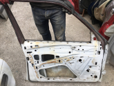 Oto Çıkma Parça / Mercedes / 200 / Kaporta & Karoser / Sol Ön Kapı / Çıkma Parça 