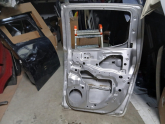 Oto Çıkma Parça / Isuzu / D-Max / Kaporta & Karoser / Sağ Arka Kapı / Çıkma Parça 