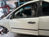 Oto Çıkma Parça / Ford / Focus / Kaporta & Karoser / Sol Ön Kapı / Çıkma Parça 