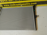 Oto Çıkma Parça / Renault / Fluence / Radyatör / Su Radyatörü / Sıfır Parça 