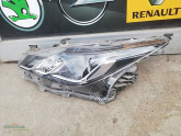 Oto Çıkma Parça / Toyota / Corolla / Far & Stop / Sağ Ön Far / Çıkma Parça 