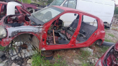 Oto Çıkma Parça / Renault / Clio / Kaporta & Karoser / Tavan Çıtası / Çıkma Parça 