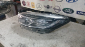 Oto Çıkma Parça / Renault / Captur / Far & Stop / Sol Ön Far / Çıkma Parça 