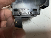 Oto Çıkma Parça / Volkswagen / Polo / Oto Cam / Cam Düğmesi / Çıkma Parça 