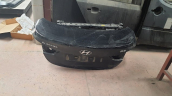 Oto Çıkma Parça / Hyundai / Elantra / Kaporta & Karoser / Bagaj Kapağı / Çıkma Parça 