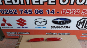 mazda 3 sedan arka tampon reflektör