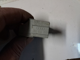 Oto Çıkma Parça / Audi / A3 / Oto Cam / Cam Düğmesi / Çıkma Parça 