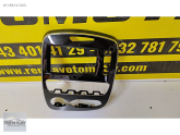 Oto Çıkma Parça / Renault / Clio / Teyp / Teyp Çerçevesi / Çıkma Parça 