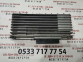 Oto Çıkma Parça / Audi / A4 / Teyp / Amfi / Çıkma Parça 