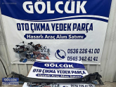 Peugeot 407 Ön Cam Izgarası