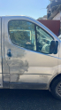 Renault trafik sağ ön kapı