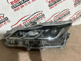 Oto Çıkma Parça / Toyota / Corolla / Far & Stop / Sağ Ön Far / Çıkma Parça 
