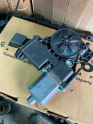 Oto Çıkma Parça / Opel / Insignia / Oto Cam / Cam Motoru / Çıkma Parça 