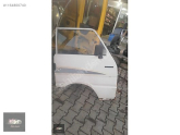 Mazda B2200 96 model sağ ön kapı dolu