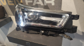 Oto Çıkma Parça / Toyota / Hilux / Far & Stop / Sağ Ön Far / Çıkma Parça 