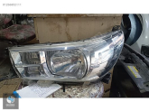 Oto Çıkma Parça / Toyota / Hilux / Far & Stop / Sol Ön Far / Çıkma Parça 