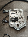 Nissan Qashqai sağ ön cam krikosu  80770JD00A