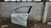 Oto Çıkma Parça / Toyota / Yaris / Kaporta & Karoser / Sağ Ön Kapı / Çıkma Parça 