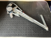 Oto Çıkma Parça / Mitsubishi / L300 / Oto Cam / Cam Krikosu / Sıfır Parça 