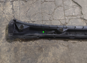 Oto Çıkma Parça / Nissan / Navara / Oto Cam / Ön Cam Izgarası / Çıkma Parça 