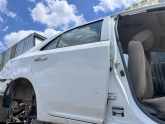 Geely Mk Familia sag arka kapı