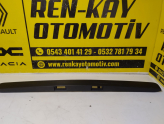 848108989R RENAULT TRAFIC 3 ARKA PLAKA LAMBA PLASTIGI ORJ ÇIKMA