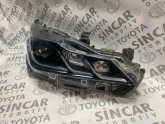Oto Çıkma Parça / Toyota / Corolla / Far & Stop / Sağ Ön Far / Çıkma Parça 