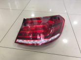 MERCEDES E SERİ W212 MAKYAJLI SAĞ DIŞ STOP 2129060803