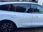 FORD FOCUS STW SAĞ ARKA KAPI BEYAZ HATASIZ