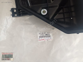 Oto Çıkma Parça / Toyota / Auris / Filtre / Hava Filtresi Kazanı / Sıfır Parça 