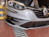 Oto Çıkma Parça / Renault / Megane / Tampon / Ön Tampon / Çıkma Parça 
