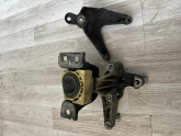 Oto Çıkma Parça / Renault / Symbol / Motor / Takozu & Kulağı / Çıkma Parça 