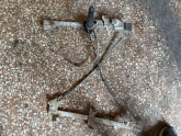 PEUGEOT PARTNER SAĞ ÖN KAPI CAM KRİKOSU MANUEL 98-03 MODEL