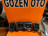 Oto Çıkma Parça / Renault / Megane / Kalorifer / Kalorifer Izgarası / Çıkma Parça 