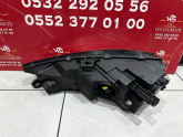 Oto Çıkma Parça / Audi / A4 / Far & Stop / Sağ Ön Far / Çıkma Parça 