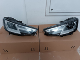 Oto Çıkma Parça / Audi / A4 / Far & Stop / Sağ Ön Far / Çıkma Parça 