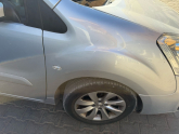 Oto Çıkma Parça / Peugeot / Partner / Kaporta & Karoser / Sağ Ön Çamurluk / Çıkma Parça 