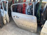 Oto Çıkma Parça / Renault / Megane / Kaporta & Karoser / Sağ Arka Kapı / Çıkma Parça 