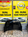 Opel Corsa d siyah kaput