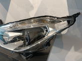 Oto Çıkma Parça / Peugeot / 208 / Far & Stop / Sağ Ön Far / Çıkma Parça 