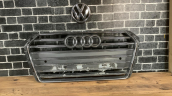Audi A4 Modeli İçin Ön Panjur - Oto Çıkma Parçaları