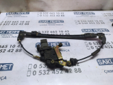 ÇIKMA FİAT PALİO SİENA ALBEA SOL ÖN CAM KRİKOSU K-462