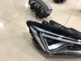 Oto Çıkma Parça / Seat / Leon / Far & Stop / Sağ Ön Far / Çıkma Parça 