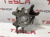 6007024-00-B TESLA MODEL S ARKA AKS TAŞIYICI