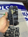 Oto Çıkma Parça / Opel / Insignia / Kaporta & Karoser / Kapı Kilidi / Çıkma Parça 